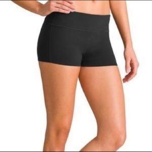 NWT Athleta 5” Chaturanga Short